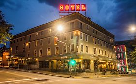 Hume Hotel & Spa